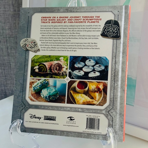 NEW Star Wars Galactic Baking Official Cookbook Hardcover Recipe Book - Picture 10 of 10
